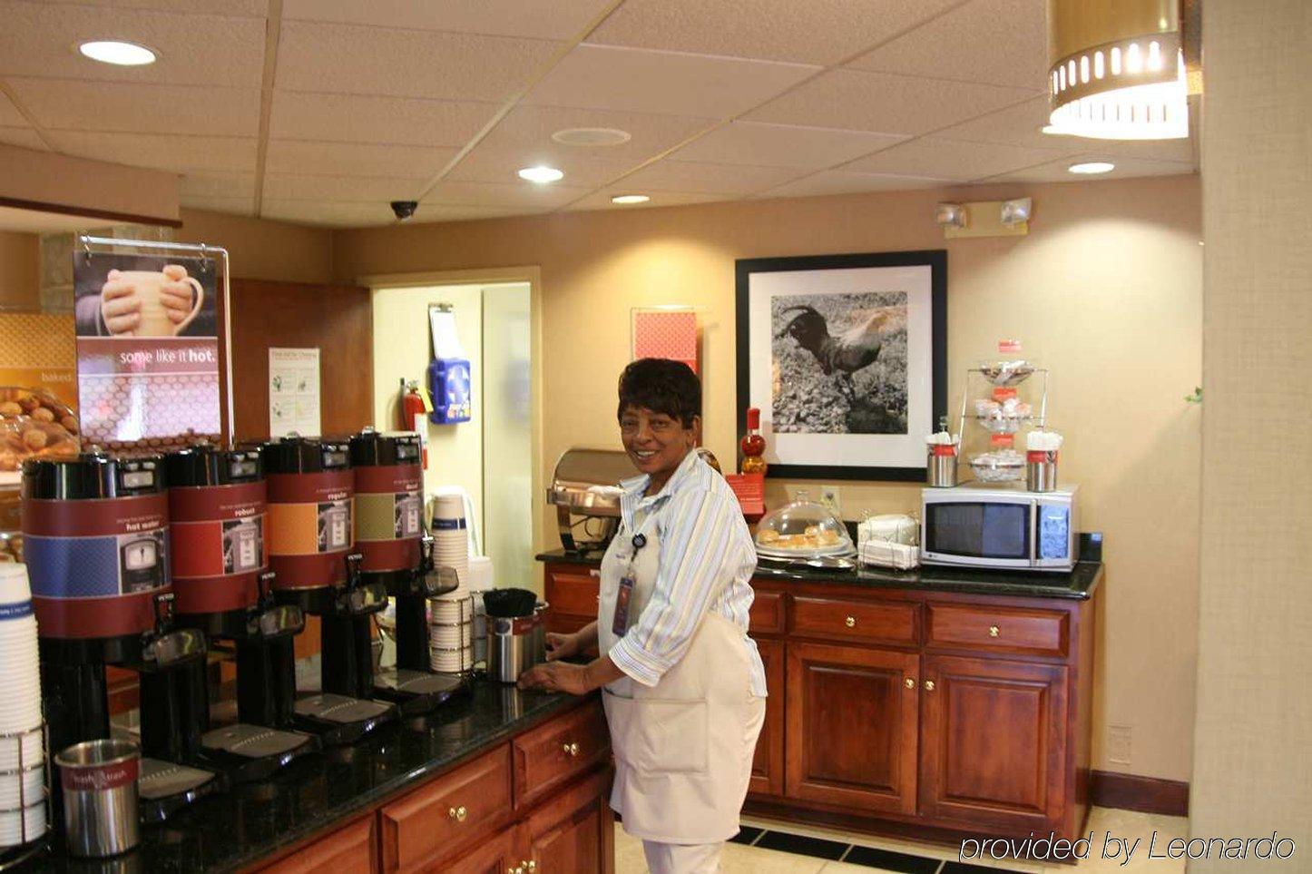 Econo Lodge Cordele Restoran gambar